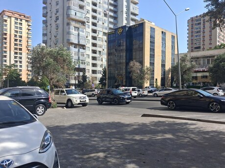 Memar Əcəmidə 2 otaqlı köhnə tikili mənzil kirayə verilir, 50 m², 600 AZN/ay, şəkil 2 / 12