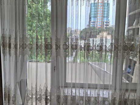 Bakıxanovda 2 otaqlı köhnə tikili mənzil kirayə verilir, 45 m², 700 AZN/ay, şəkil 2 / 9