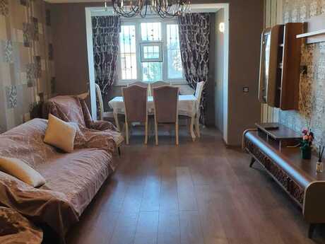 3 otaq · 75 m² · 5/5 mərtəbə, Azadlıq prospekti