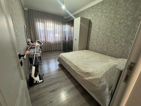 4-room old-build apartment for sale in Bakıxanov, 105 m², 212 000 AZN, photo 2 / 12