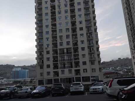 3 otaq · 125 m² · 14/16 mərtəbə, Bayıl