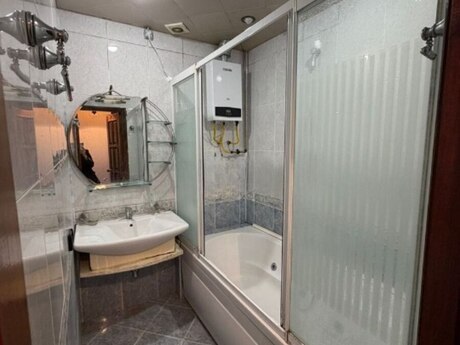 Yasamalda 4 otaqlı köhnə tikili mənzil satılır, 105 m², 235 000 AZN, şəkil 3 / 12