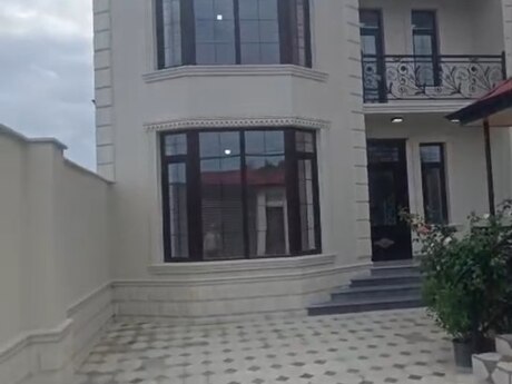5 otaq · 250 m² · 1/1 mərtəbə, Masazır