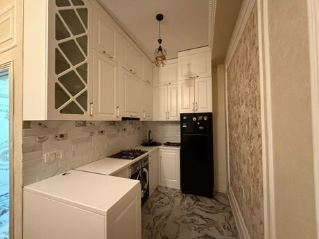 Qaraçuxurda 2 otaqlı yeni tikili mənzil kirayə verilir, 52 m², 700 AZN/ay, şəkil 2 / 12