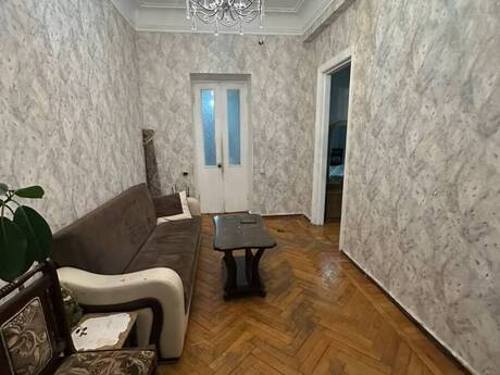 Nəriman Nərimanovda 3 otaqlı köhnə tikili mənzil kirayə verilir, 80 m², 700 AZN/ay, şəkil 2 / 10