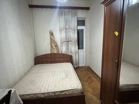 Nəriman Nərimanovda 3 otaqlı köhnə tikili mənzil kirayə verilir, 80 m², 700 AZN/ay, şəkil 3 / 10