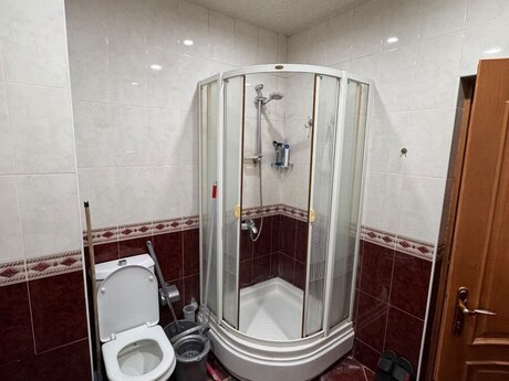 8 Noyabrda 3 otaqlı yeni tikili mənzil kirayə verilir, 140 m², 1 000 AZN/ay, şəkil 2 / 12