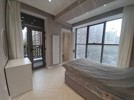 28 Mayda 4 otaqlı yeni tikili mənzil kirayə verilir, 180 m², 1 900 AZN/ay, şəkil 5 / 12