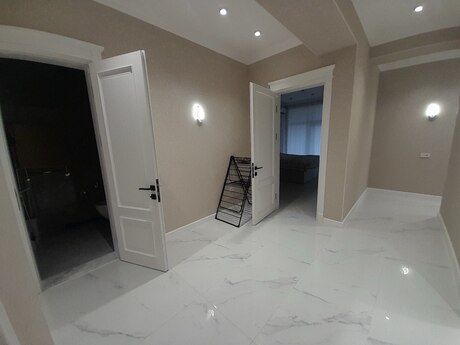 28 Mayda 4 otaqlı yeni tikili mənzil kirayə verilir, 180 m², 1 900 AZN/ay, şəkil 4 / 12