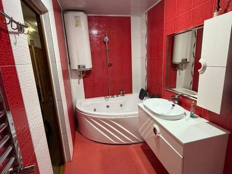 Nəsimidə 2 otaqlı köhnə tikili mənzil kirayə verilir, 85 m², 750 AZN/ay, şəkil 2 / 12