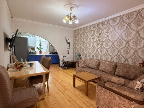 3 otaq · 90 m²