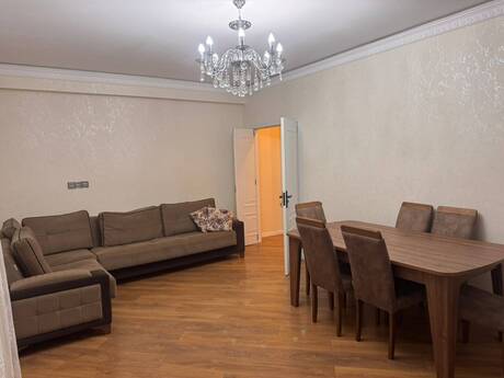 2 otaq · 95 m² · 8/12 mərtəbə, Yeni Yasamal