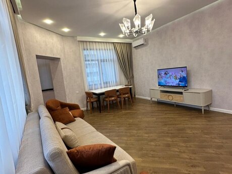 2 otaq · 93 m² · 11/18 mərtəbə, White Tower