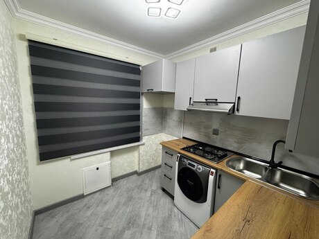 7-ci mikrorayonda 2 otaqlı köhnə tikili mənzil satılır, 60 m², 175 000 AZN, şəkil 2 / 12