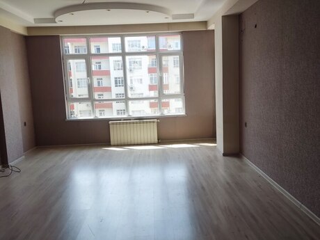 4 otaqlı mənzil, 140 m², Yeni Yasamal, 750 AZN