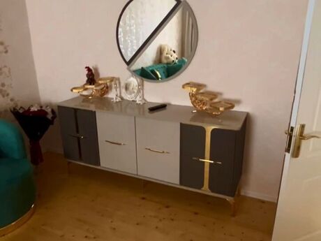 4 rooms · 240 m²