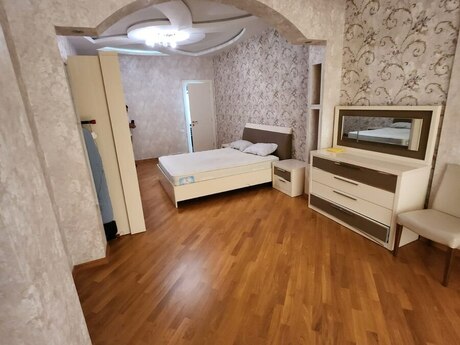 28 Mayda 2 otaqlı yeni tikili mənzil kirayə verilir, 110 m², 1 800 AZN/ay, şəkil 5 / 8
