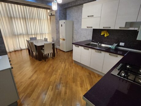28 Mayda 2 otaqlı yeni tikili mənzil kirayə verilir, 110 m², 1 800 AZN/ay, şəkil 4 / 8