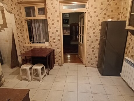 Yasamalda 1 otaqlı həyət evi kirayə verilir, 40 m², 400 AZN/ay, şəkil 3 / 5
