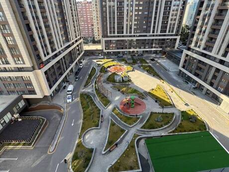 4 otaq · 127 m² · 3/4 mərtəbə, Ağ şəhər