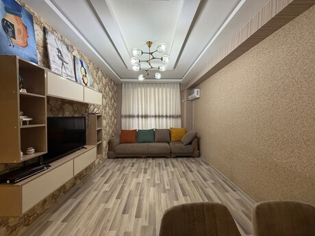 3 otaq · 96 m² · 3/6 mərtəbə, Qurtuluş 93