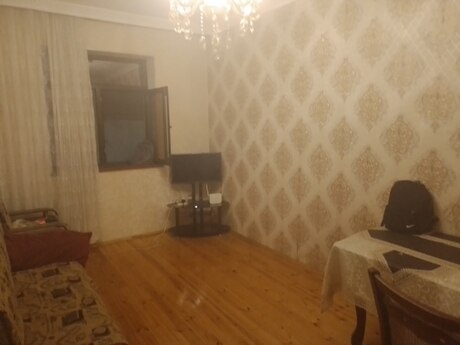 Bakıxanovda 4 otaqlı həyət evi satılır, 110 m², 130 000 AZN, şəkil 2 / 3