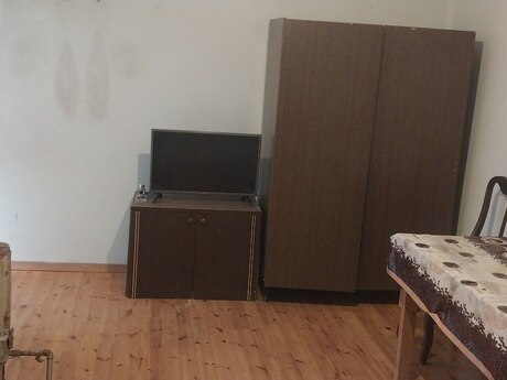 1 otaq · 25 m²