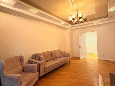 Сдаётся 3-комнатная квартира в новостройке, Şah İsmayıl Xətai, 130 м², 1 300 AZN/мес, фото 3 / 12