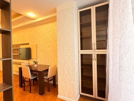 Сдаётся 3-комнатная квартира в новостройке, Şah İsmayıl Xətai, 130 м², 1 300 AZN/мес, фото 5 / 12
