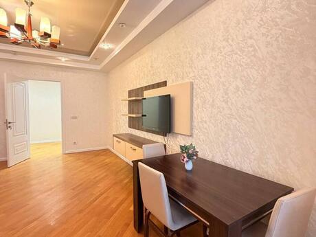 Сдаётся 3-комнатная квартира в новостройке, Şah İsmayıl Xətai, 130 м², 1 300 AZN/мес, фото 4 / 12