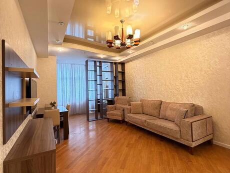 Сдаётся 3-комнатная квартира в новостройке, Şah İsmayıl Xətai, 130 м², 1 300 AZN/мес, фото 2 / 12