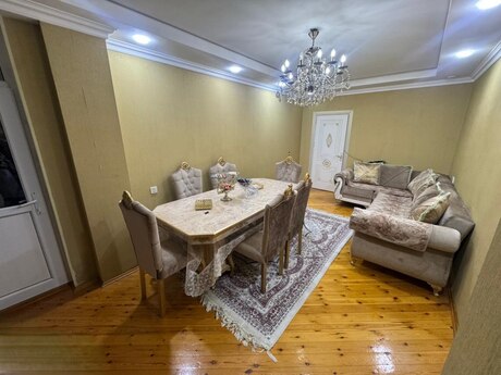 3 otaq · 85 m² · 9/9 mərtəbə, Çiçək
