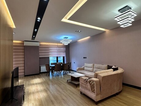 Grand Hayat kompleksində 2 otaqlı yeni tikili mənzil kirayə verilir, 75 m², 1 250 AZN/ay, şəkil 2 / 12