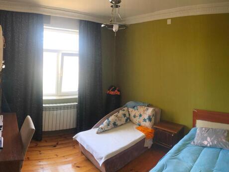 4-комн. · 105 m²