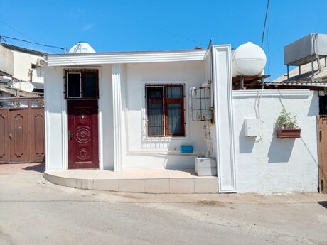 2 otaq · 50 m² · 1/1 mərtəbə, Bayıl