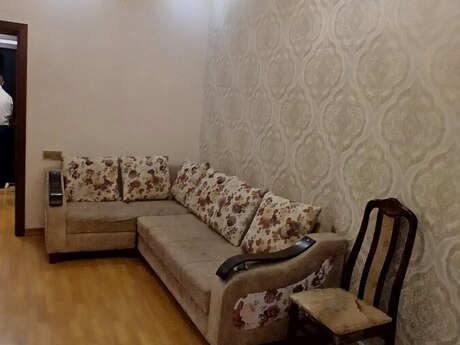 2 otaq · 60 m² · 3/12 mərtəbə, 20 Yanvar