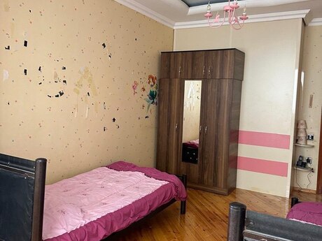 Сдаётся 4-комнатная квартира в старом фонде, İnşaatçılar, 140 м², 900 AZN/мес, фото 3 / 11
