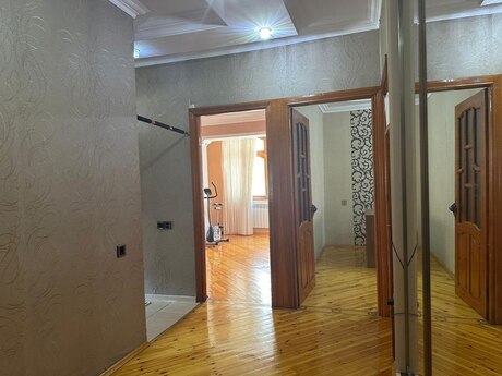 Сдаётся 4-комнатная квартира в старом фонде, İnşaatçılar, 140 м², 900 AZN/мес, фото 5 / 11
