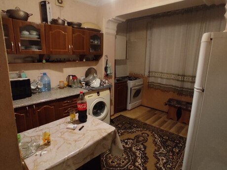 Qaraçuxurda 2 otaqlı köhnə tikili mənzil kirayə verilir, 60 m², 500 AZN/ay, şəkil 2 / 9