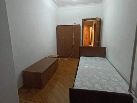 Gənclikdə 3 otaqlı köhnə tikili mənzil kirayə verilir, 80 m², 650 AZN/ay, şəkil 5 / 12