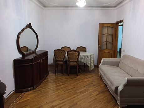 3 otaq · 80 m²