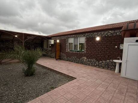 4 otaq · 100 m²