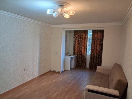 Продаётся 2-комнатная квартира в старом фонде, İnşaatçılar, 44 м², 165 000 AZN, фото 3 / 12