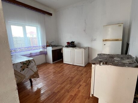 4 otaq · 800 m²