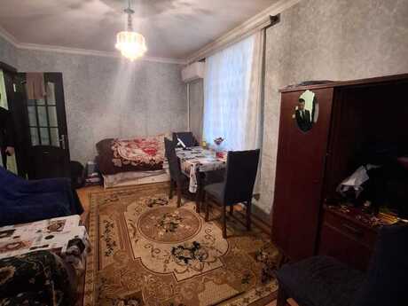 28 Mayda 1 otaqlı köhnə tikili mənzil satılır, 35 m², 137 000 AZN, şəkil 2 / 8