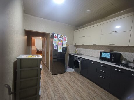 Bakıxanovda 1 otaqlı köhnə tikili mənzil satılır, 36 m², 100 000 AZN, şəkil 2 / 5