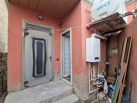 1 otaq · 80 m² · 1/1 mərtəbə, Binə