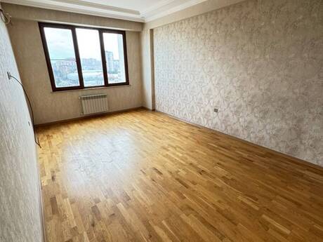 Azadlıq Prospektidə 2 otaqlı yeni tikili mənzil kirayə verilir, 76 m², 700 AZN/ay, şəkil 2 / 10