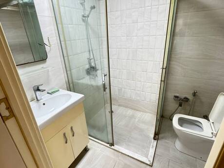 Azadlıq Prospektidə 2 otaqlı yeni tikili mənzil kirayə verilir, 76 m², 700 AZN/ay, şəkil 5 / 10