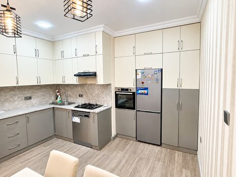 4-room new-build apartment for rent in Şah İsmayıl Xətai, 140 m², 1 600 AZN/mo, photo 4 / 12